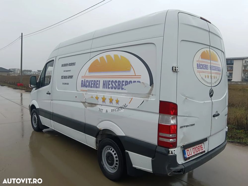 Mercedes-Benz Sprinter - 4