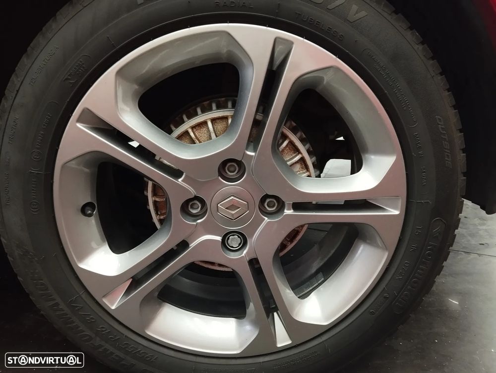 Renault Clio Sport Tourer 1.5 dCi GT Line - 9