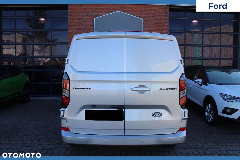 Ford Transit Custom 320 L2H1 Limited 2.0 150KM - 5