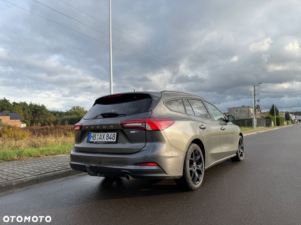 Ford Focus Turnier 1.0 EcoBoost Start-Stopp-System COOL&CONNECT DESIGN - 11