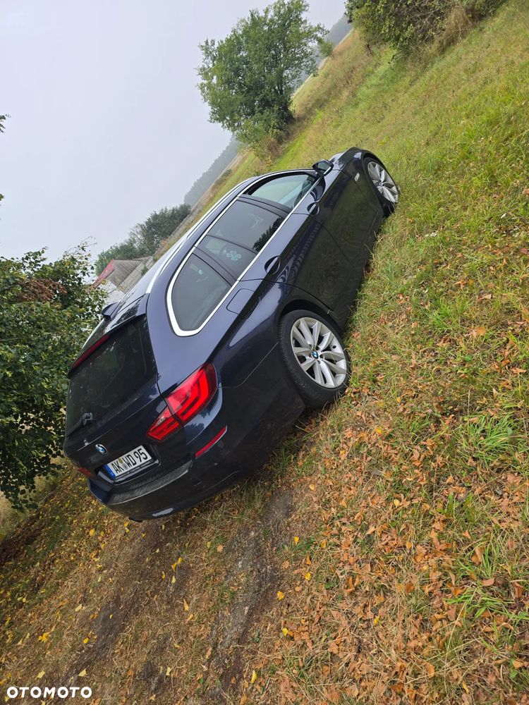 BMW Seria 5 525d Touring - 7