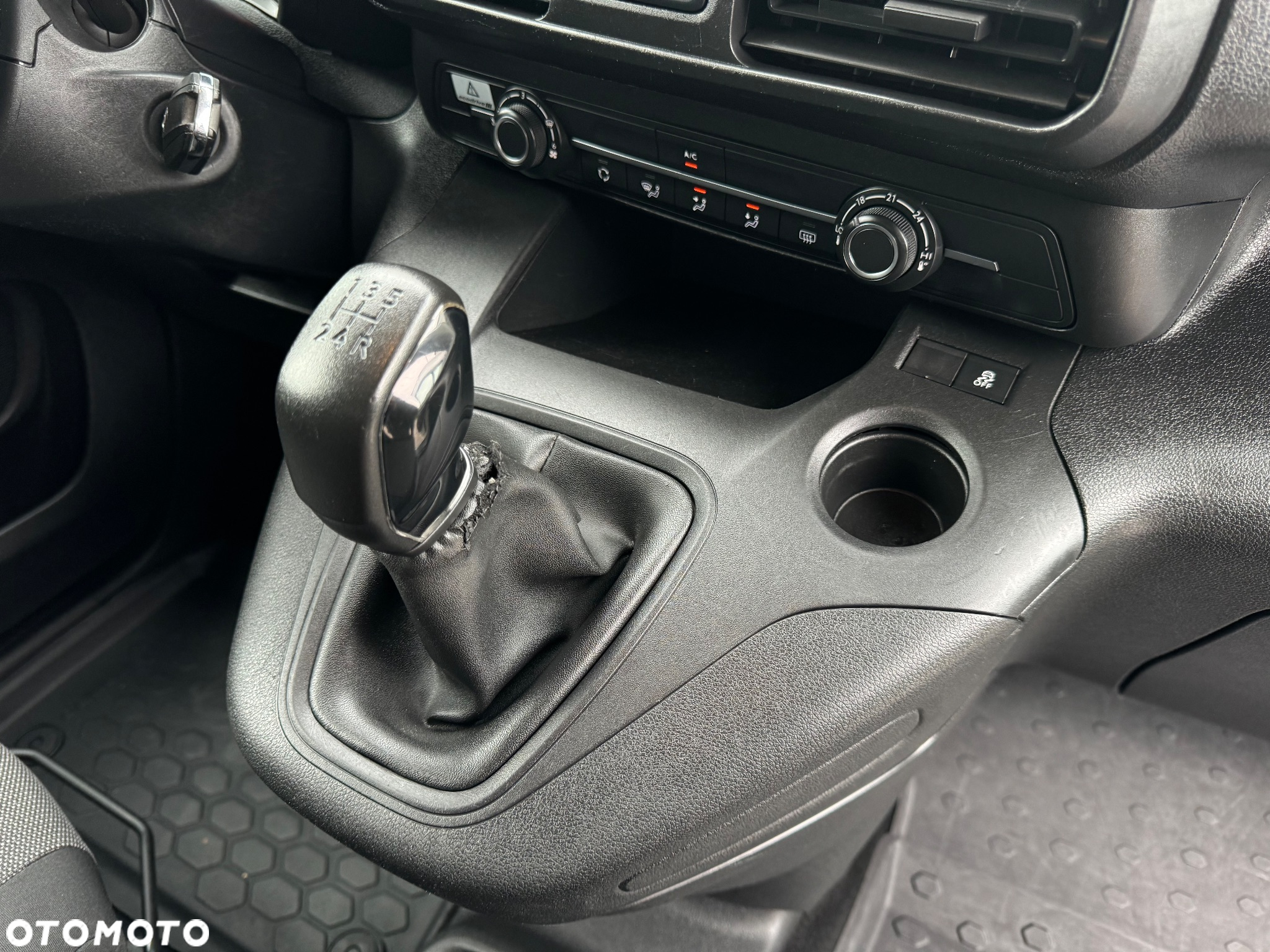 Opel Combo - 18