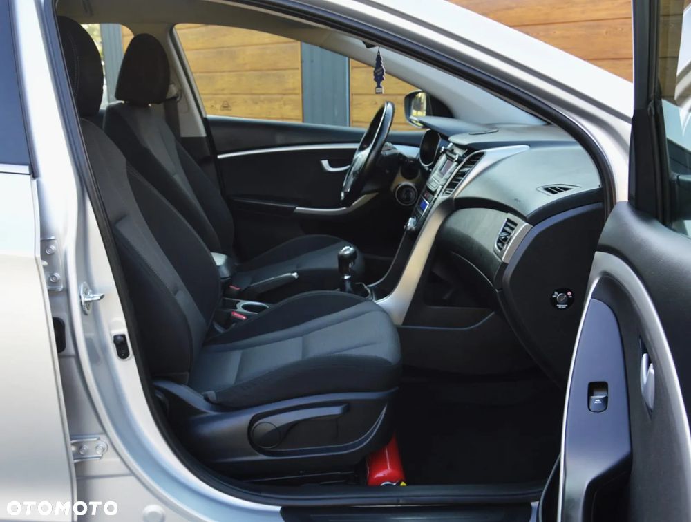 Hyundai i30 Kombi 1.6 CRDI Family - 30