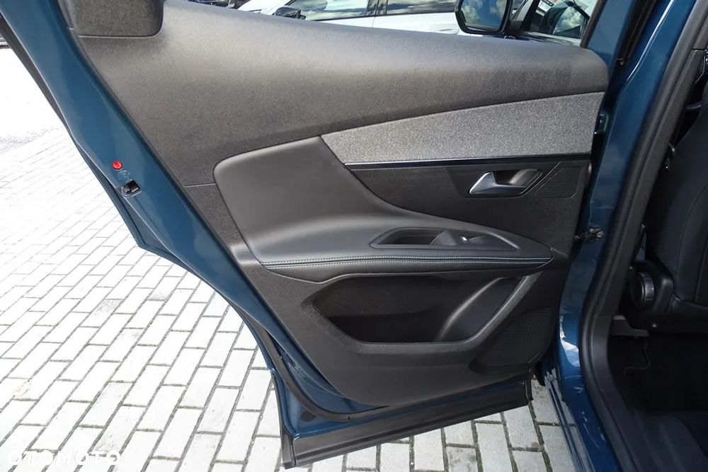 Peugeot 3008 BlueHDi 130 Stop & Start EAT8 Allure Business-Paket - 19