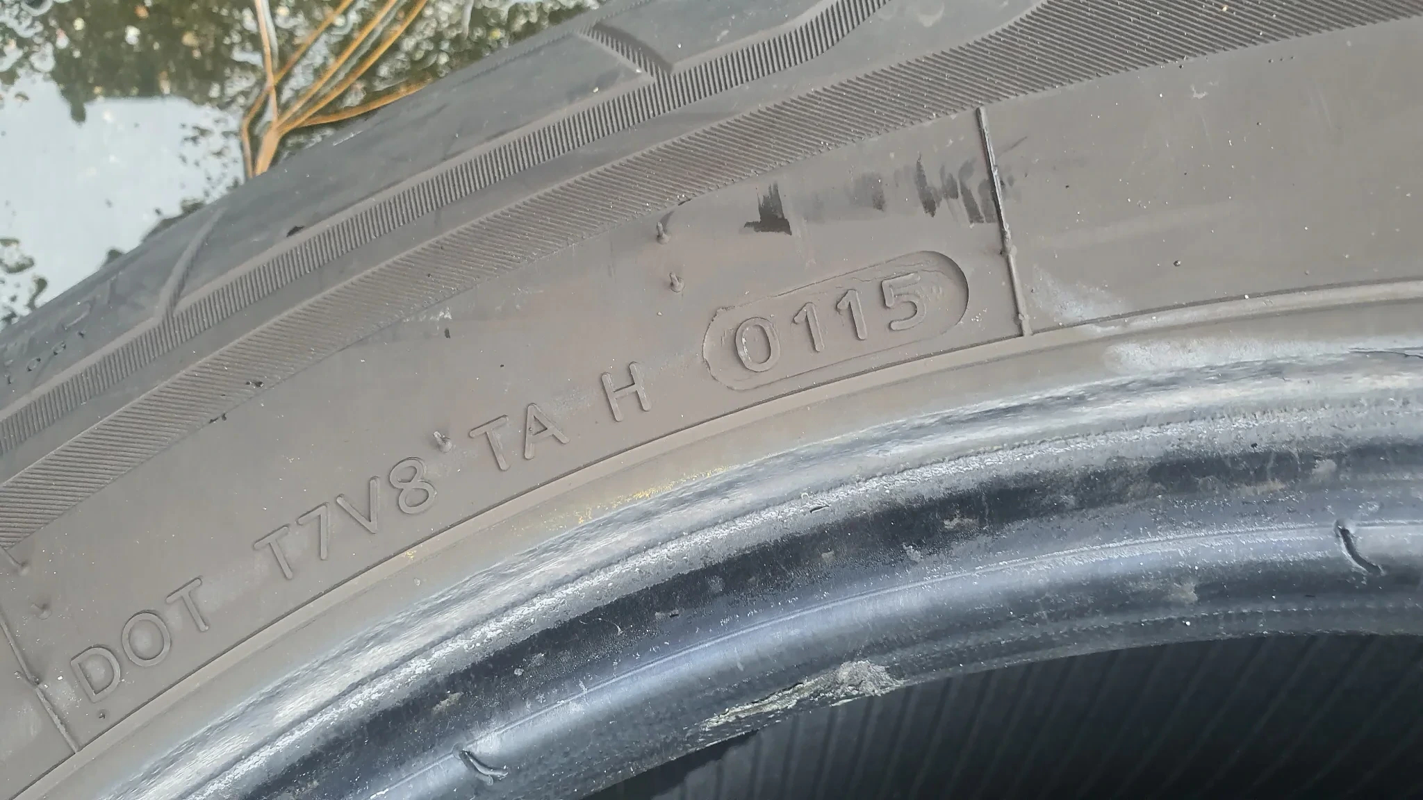 Opona Hankook Vantra LT 235/65 R16C 4mm para 7,5mm - 8