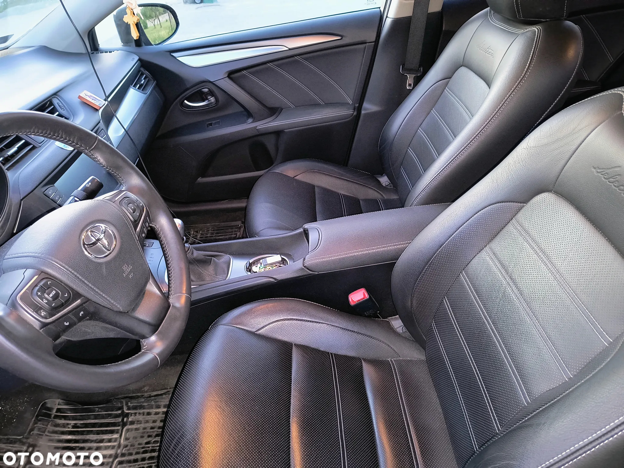 Toyota Avensis 1.8 Selection - 9