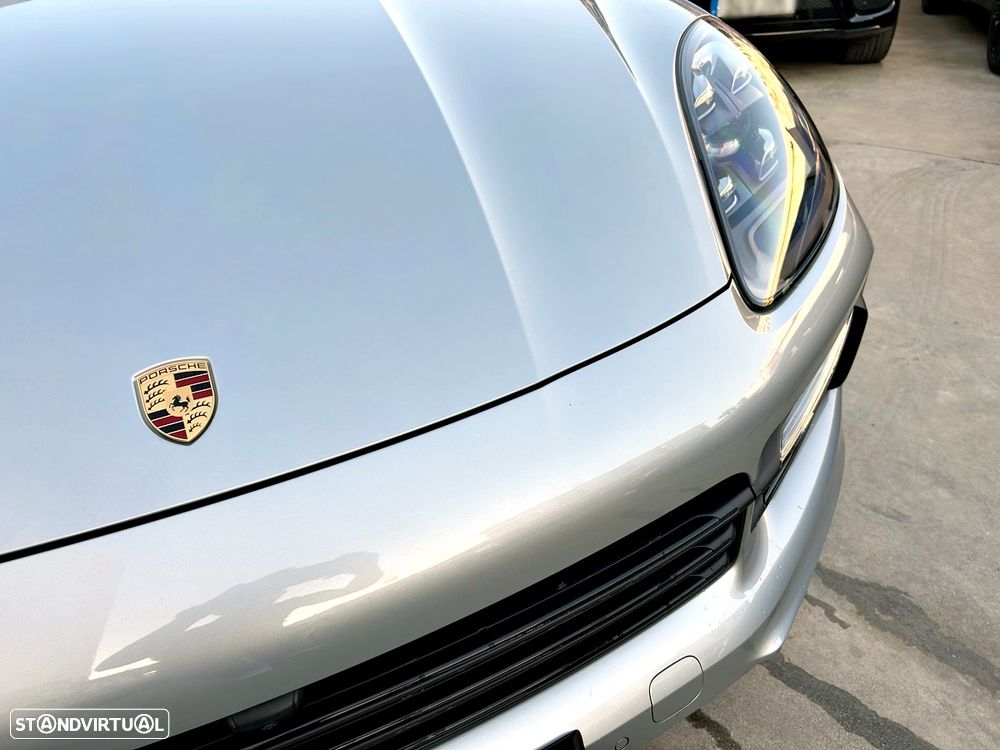Porsche Cayenne Coupé E-Hybrid - 60
