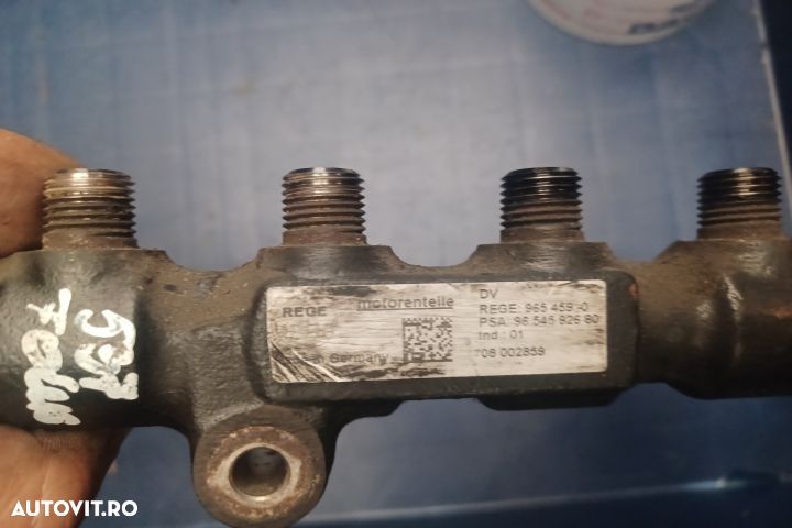 Rampa injectoare 9654590 9654592680 Ford Focus 2 [2004 - 2008] Sedan - 4