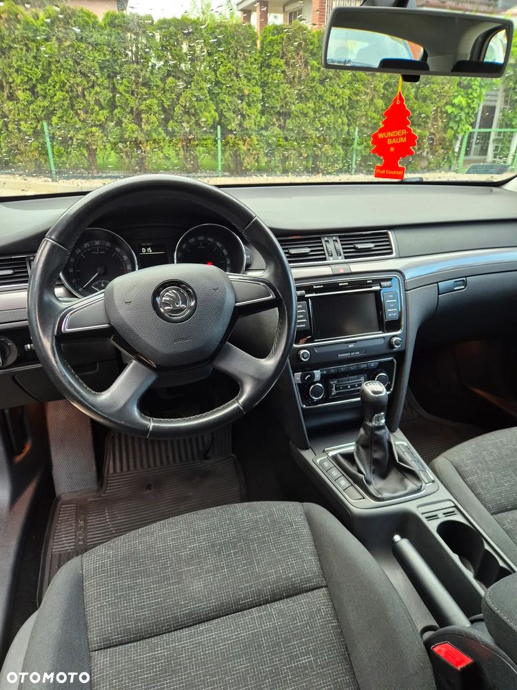 Skoda Superb 2.0 TDI Ambition - 5
