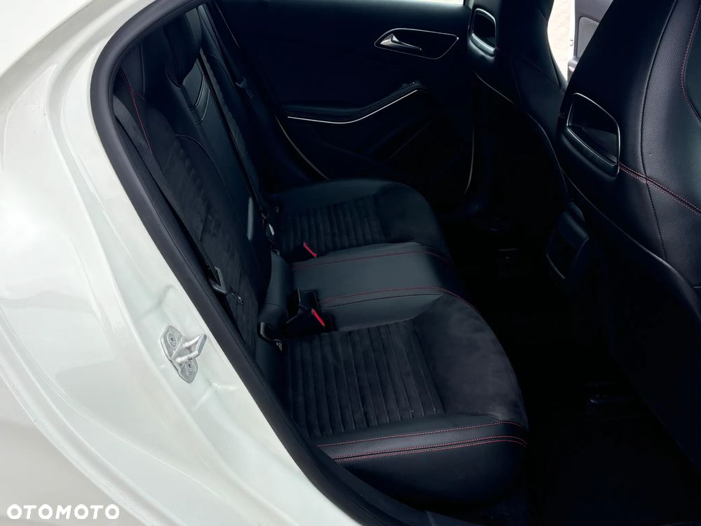 Mercedes-Benz Klasa A 180 7G-DCT AMG Line - 21