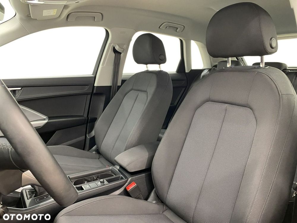 Audi Q3 - 17
