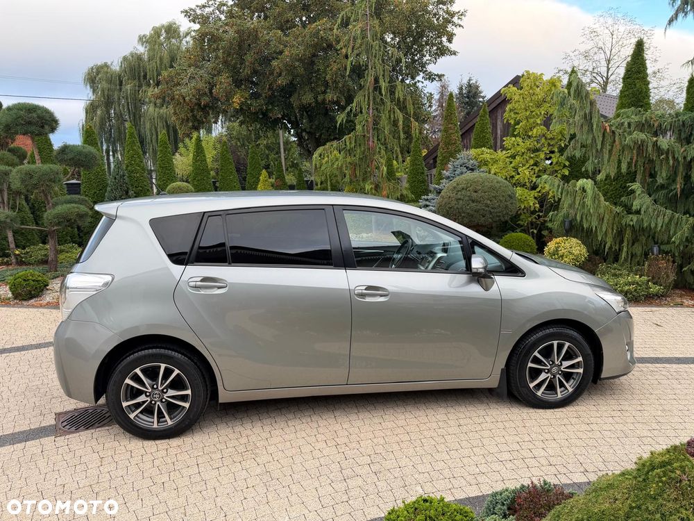 Toyota Verso 2.0 D-4D 5-Sitzer - 9