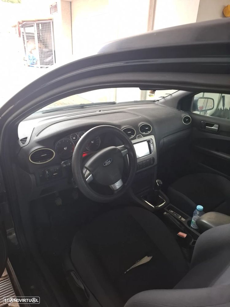 Ford Focus 1.4 16V Sport - 6