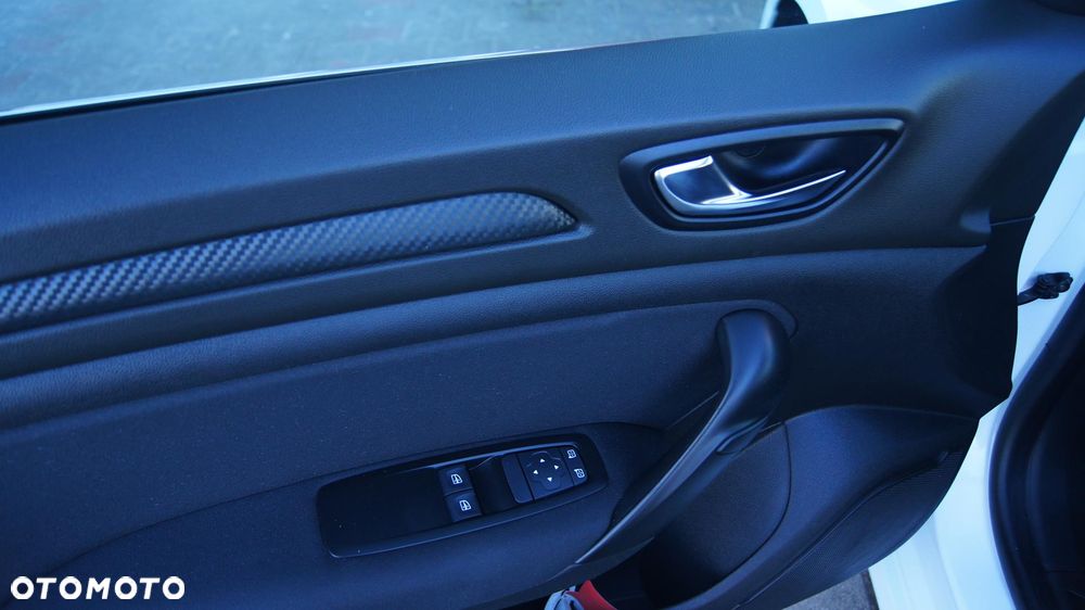 Renault Megane 1.2 Energy TCe Limited - 12