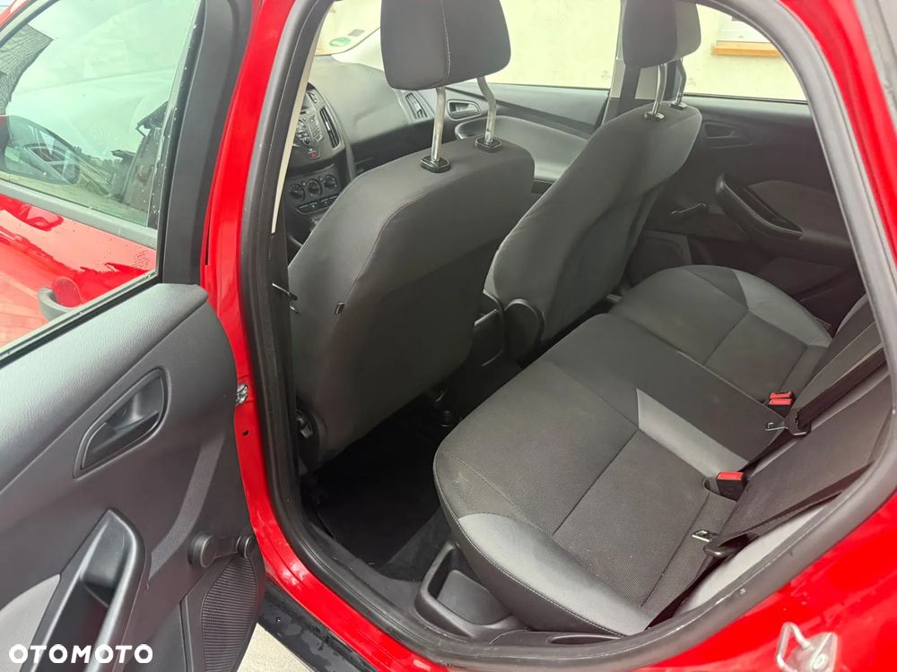 Ford Focus - 12