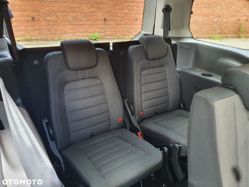 Ford Tourneo Connect Grand - 15