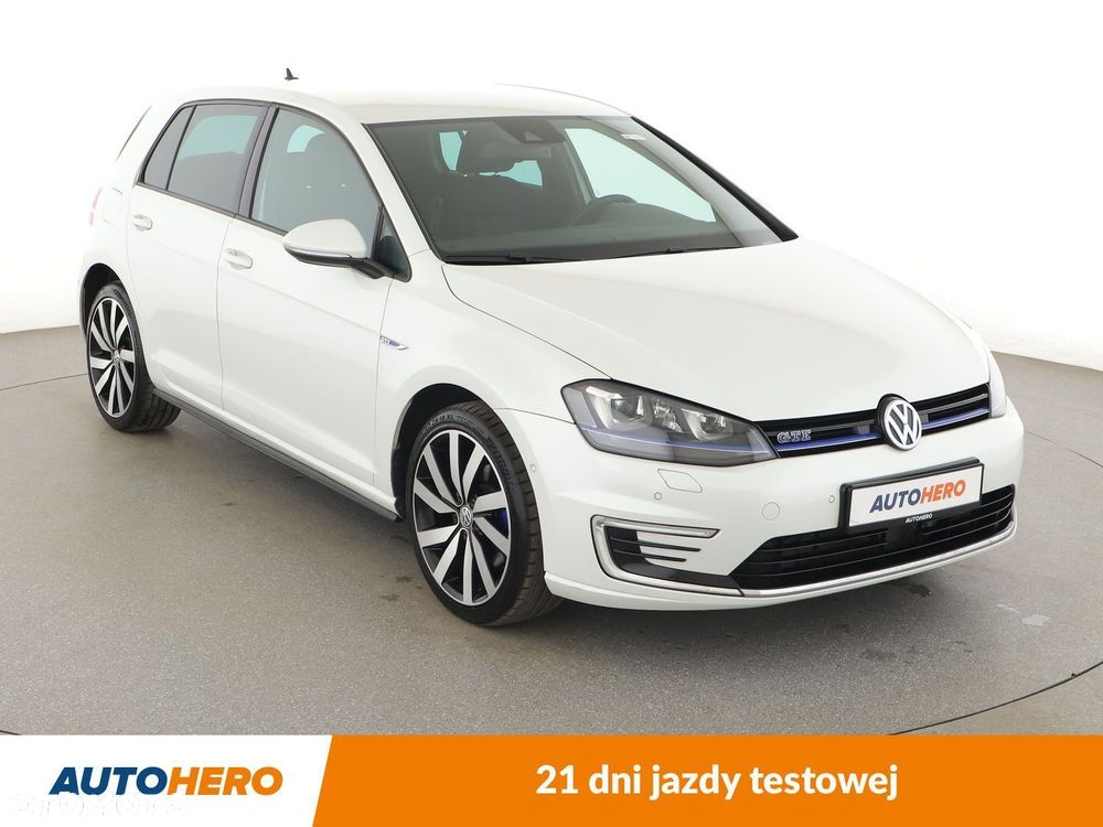 Volkswagen Golf - 8