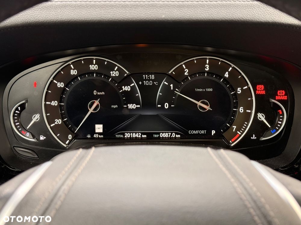 BMW Seria 5 530i Luxury Line - 17