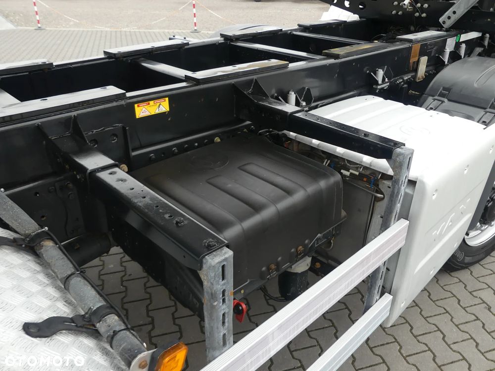 MAN TGS 41.470 / 8x8 / WYWROTKA KH-KIPPER / MANUAL / NISKI PRZEBIEG / - 17