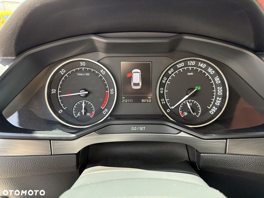 Skoda Superb 2.0 TDI Style DSG - 15