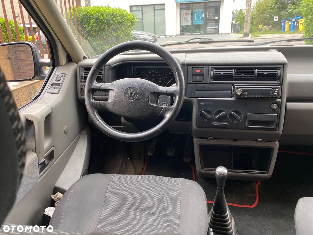 Volkswagen Transporter - 12