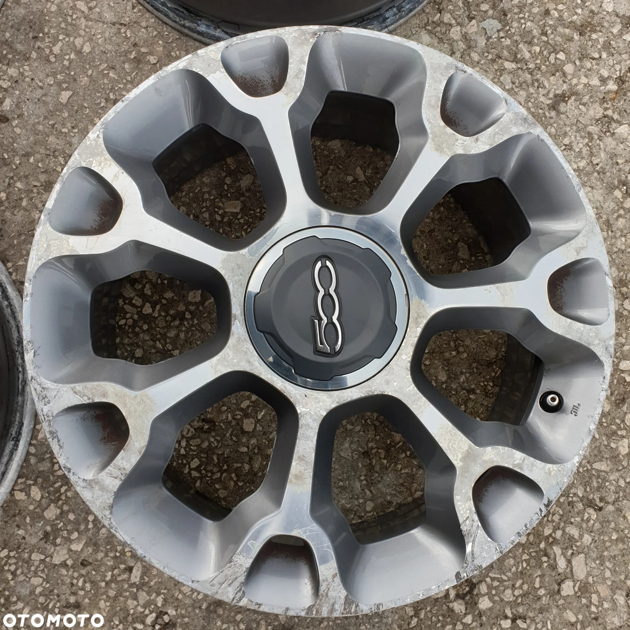 FIAT 500L 500 L FELGA ALUFELGA 17 735579512 735577032 - 2
