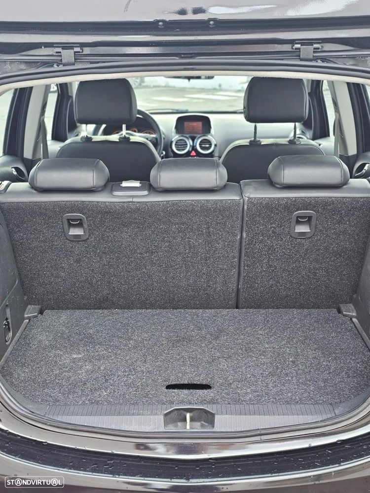 Opel Corsa 1.2 Cosmo - 2