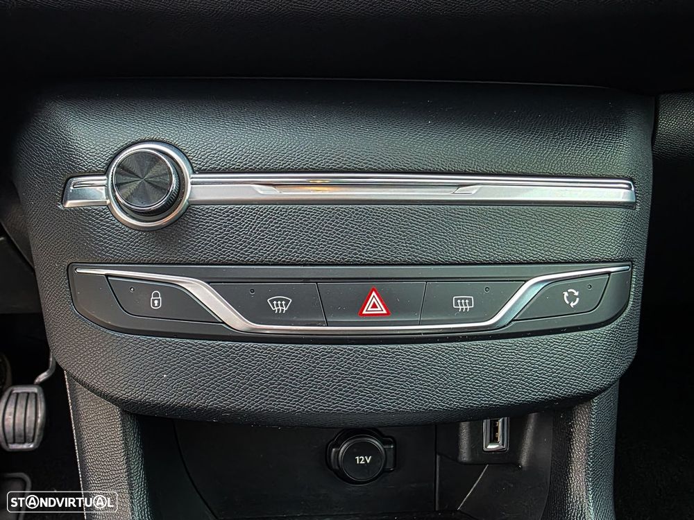 Peugeot 308 SW 1.5 BlueHDi Style - 36