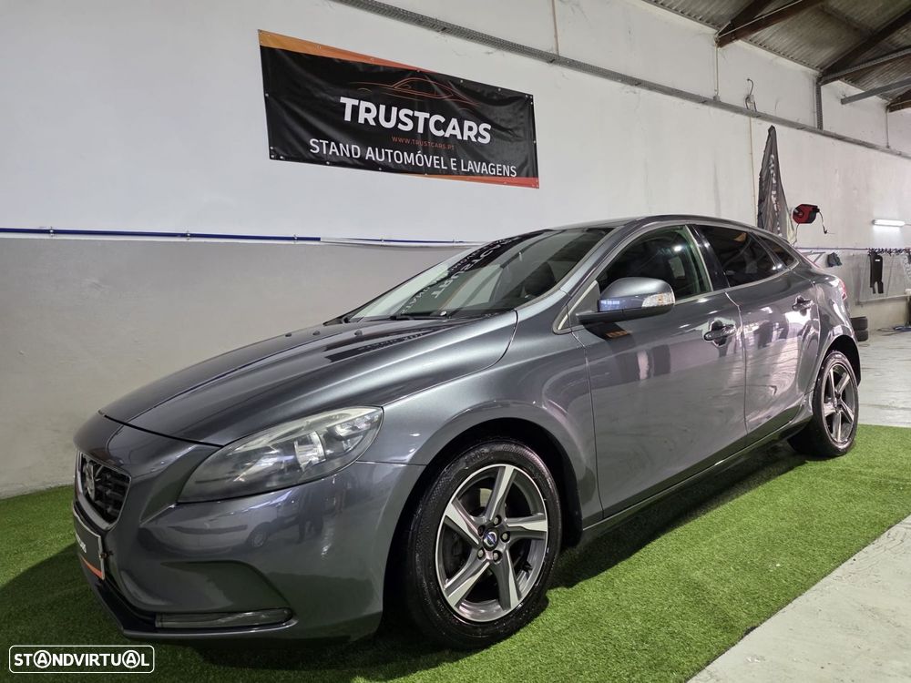 Volvo V40 1.6 D2 Eco Momentum - 3