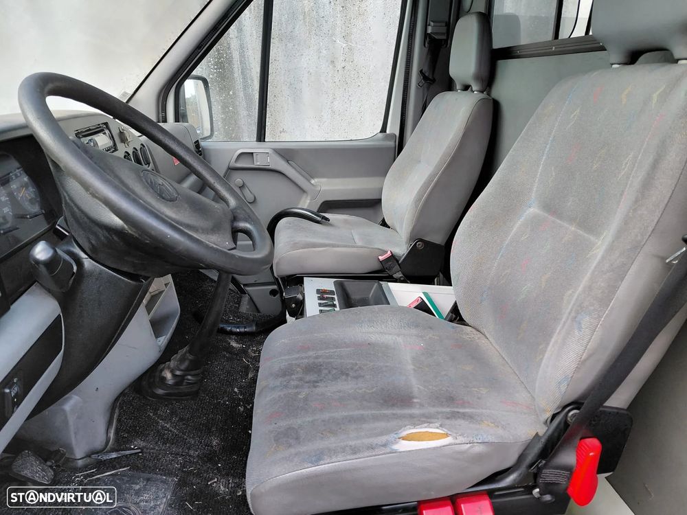 VW Crafter 35 2.5 TDi 109 M.TA 6L - 6