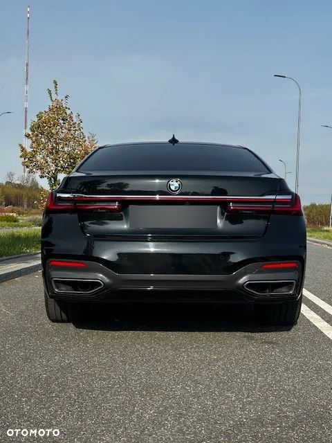 BMW Seria 7 740d xDrive - 10