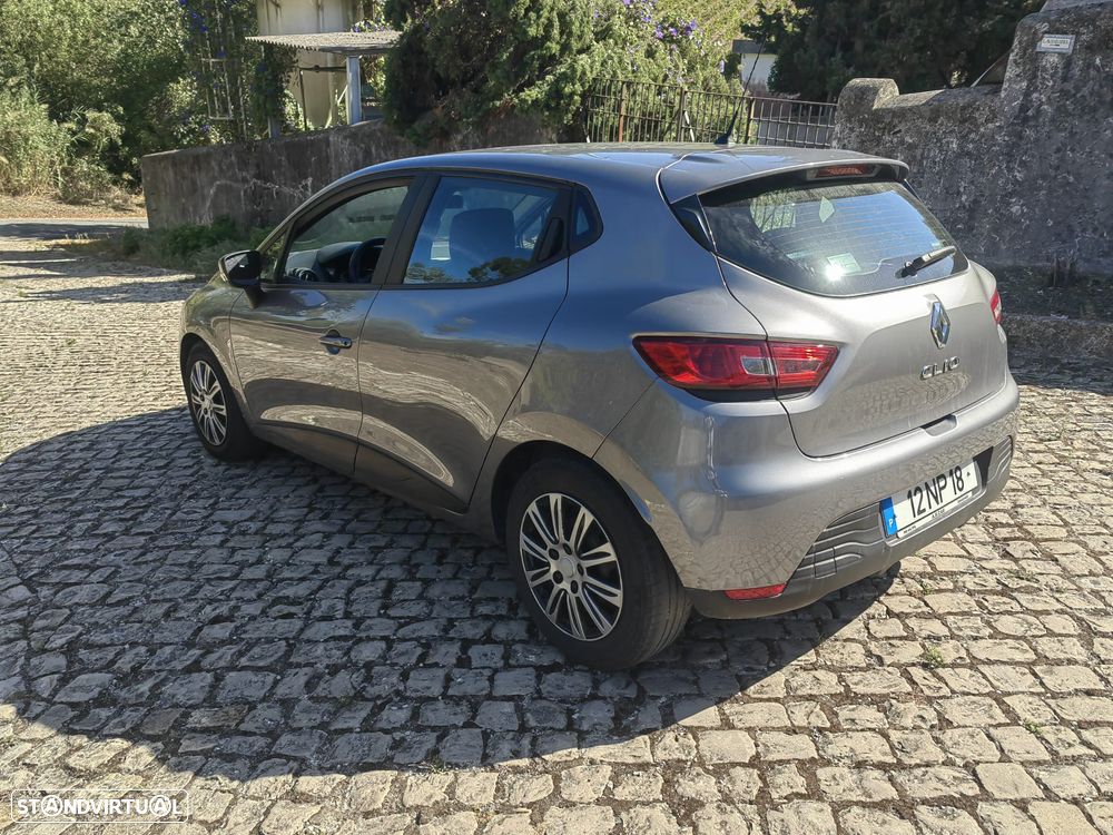 Renault Clio - 6