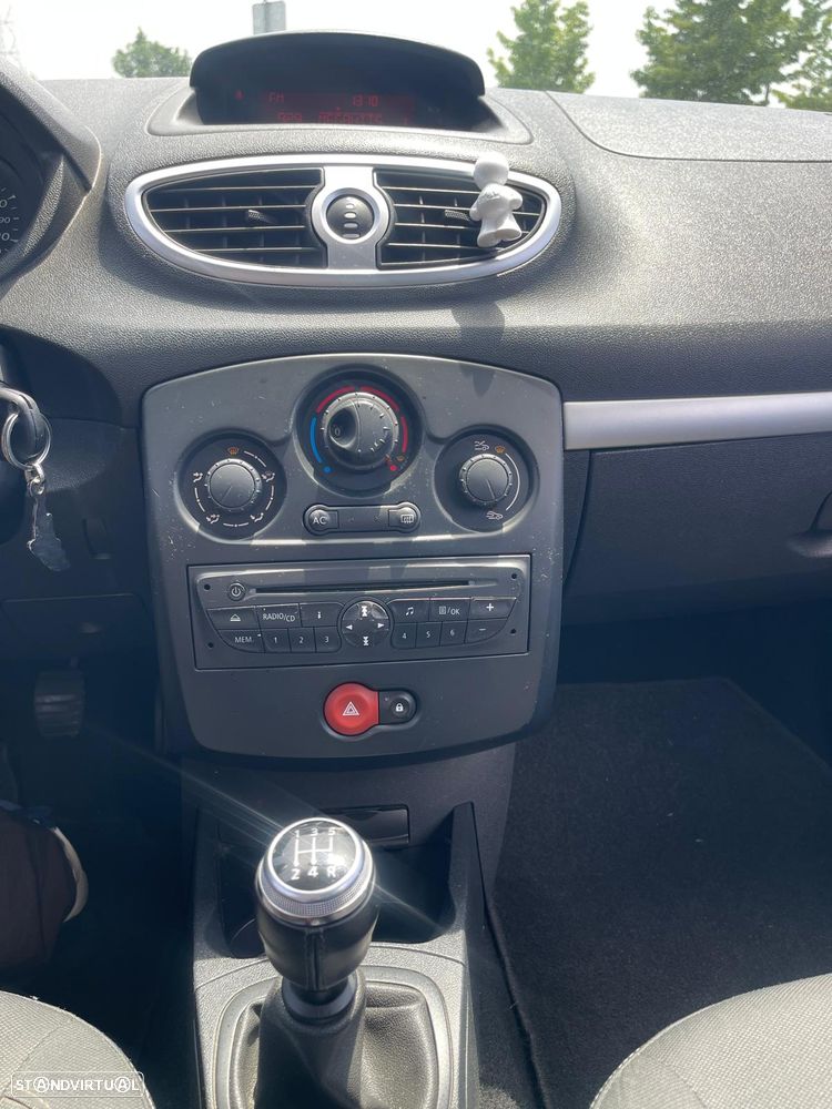 Renault Clio 1.2 16V GT - 11