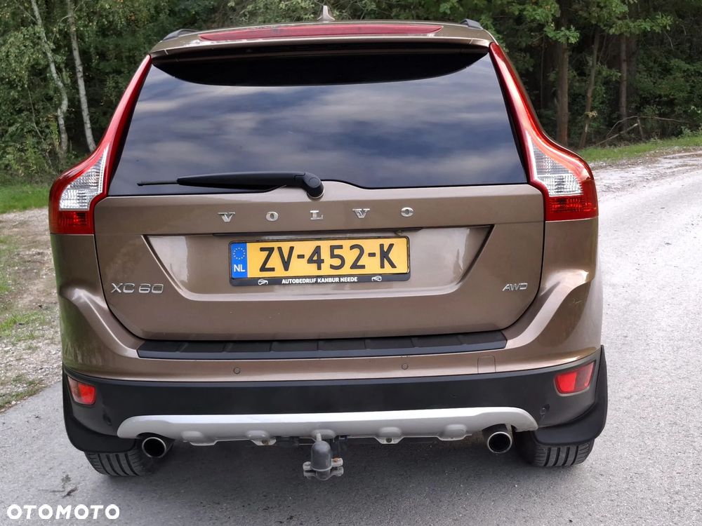 Volvo XC 60 T6 AWD RDesign - 8