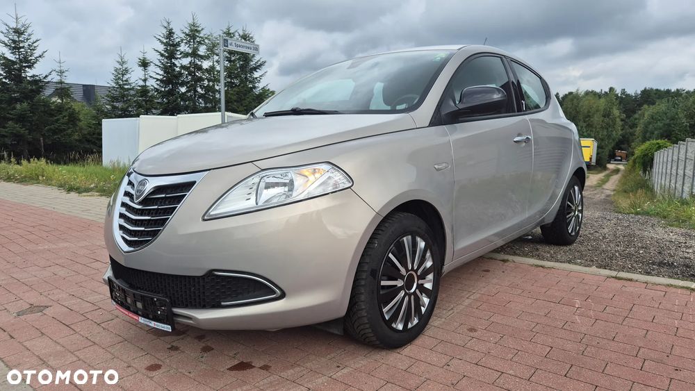 Lancia Ypsilon Y 1.2 8v Platinum - 18