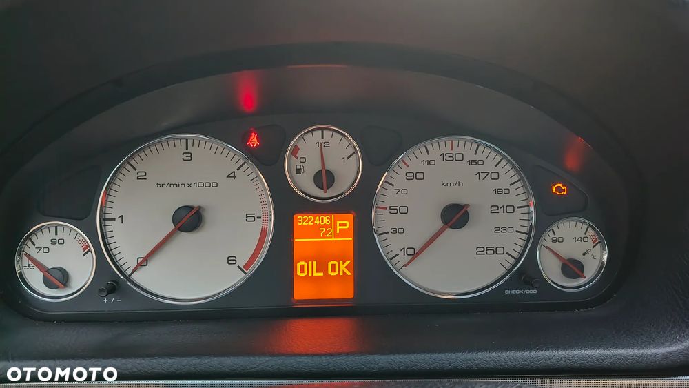 Peugeot 407 2.0 HDI Intense - 11