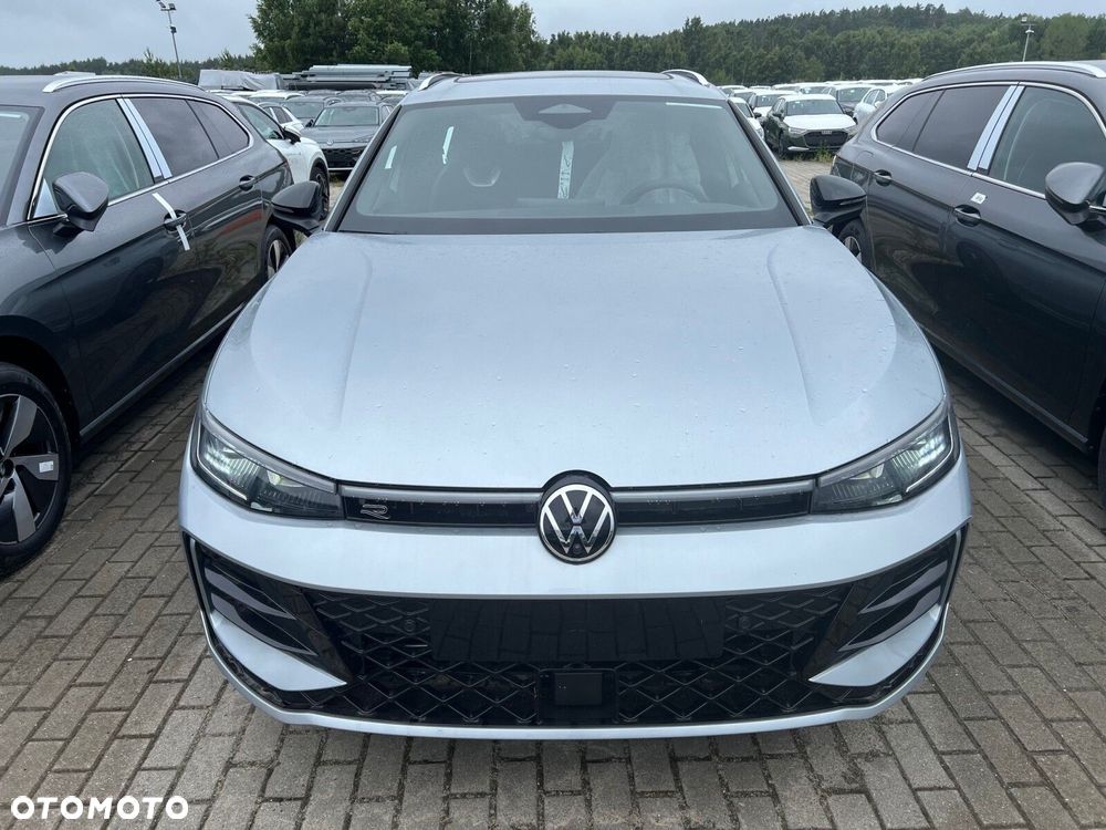 Volkswagen Passat Variant 2.0 TSI R-Line Plus DSG - 3