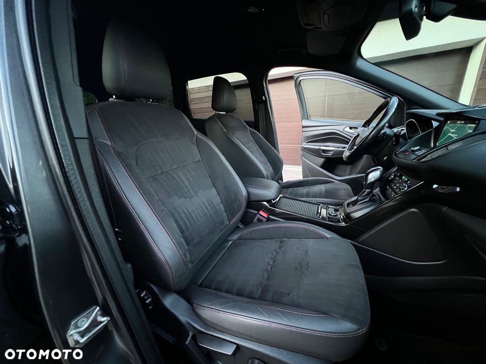 Ford Kuga - 9