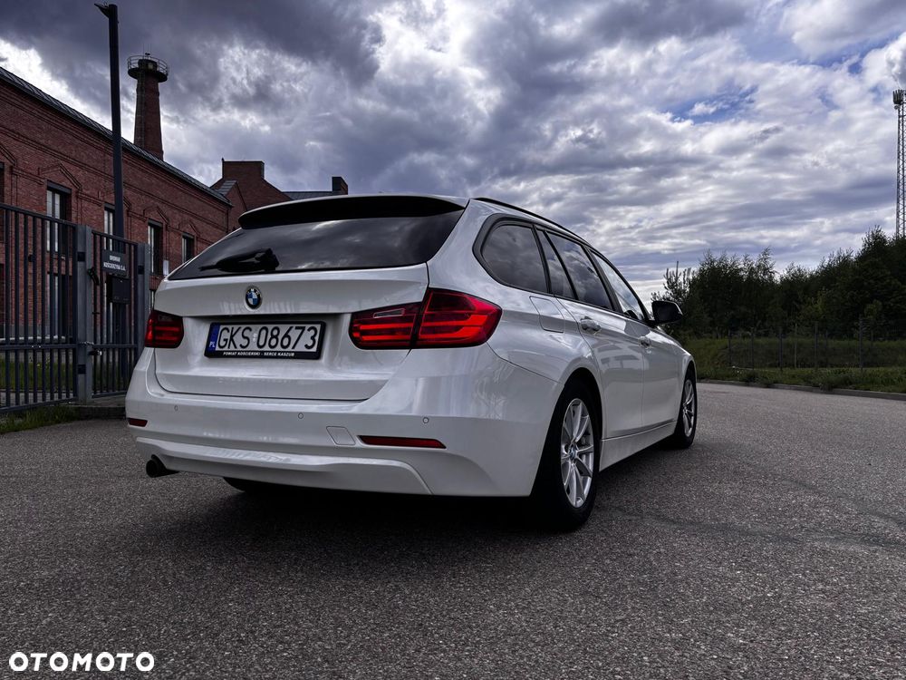 BMW Seria 3 318d DPF - 7