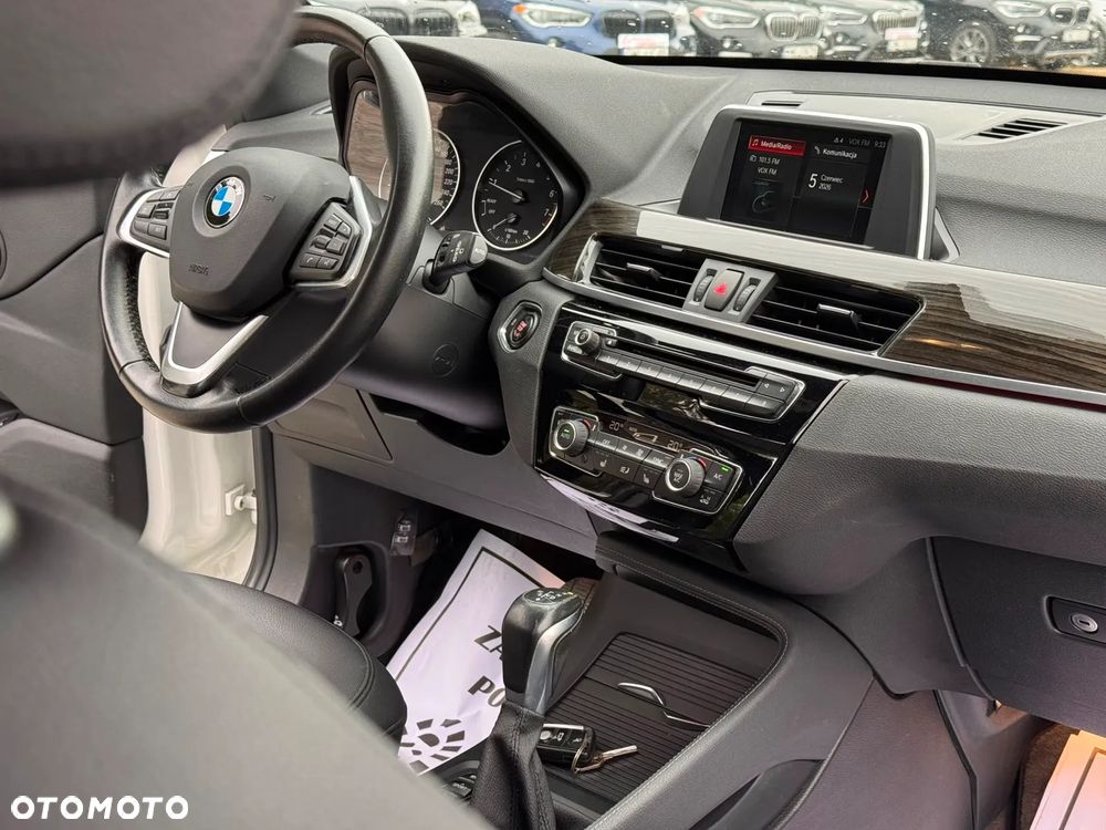 BMW X1 xDrive25i GPF Advantage - 32