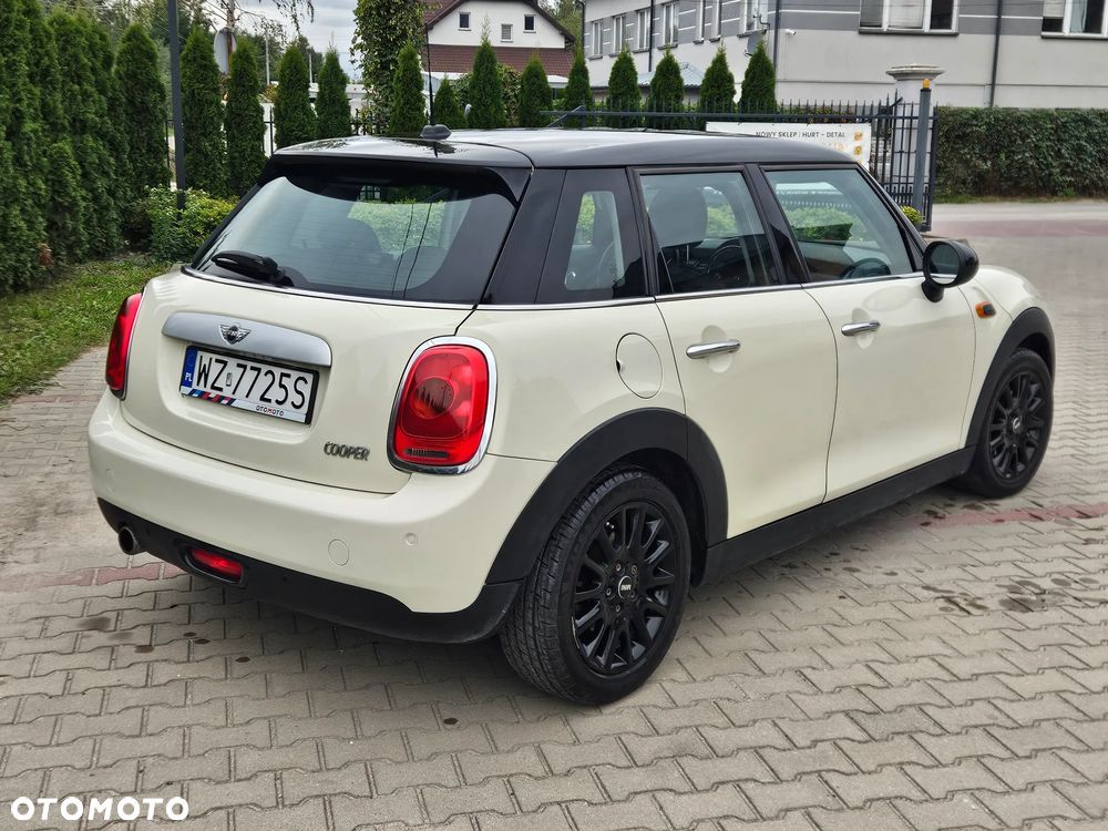 MINI Cooper Standard - 4