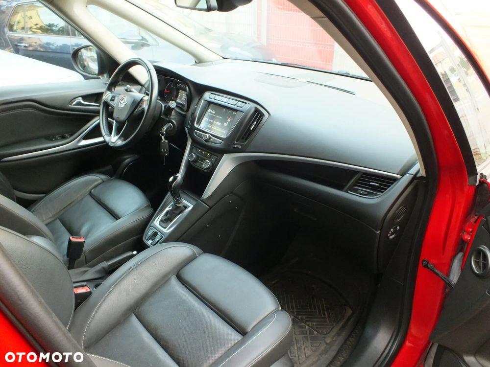 Opel Zafira - 16
