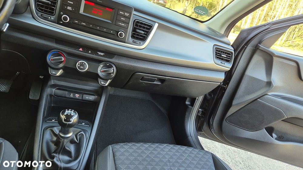 Kia Rio 1.2 Dream Team Edition - 8