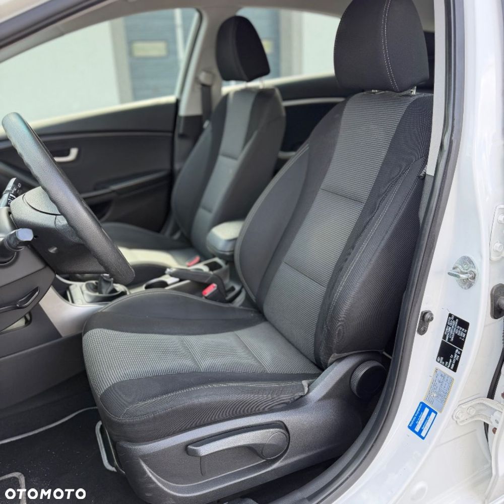 Hyundai i30 - 16
