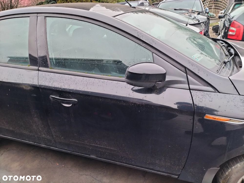 CAŁE AUTO NA CZĘŚCI KIEROWNICA LAMPA TYŁ  LUSTERKA FORD MONDEO MK4 HATCHBACK  KOD LAK. BA7 - 6