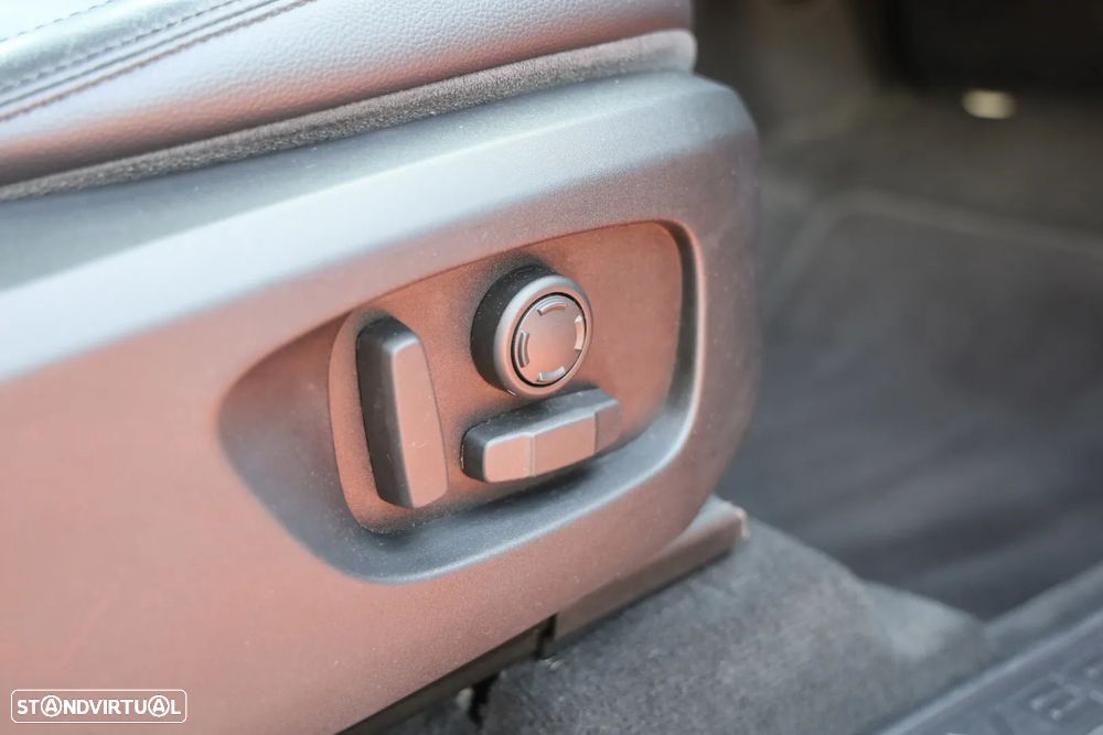 Land Rover Discovery Sport D150 R-Dynamic S - 3