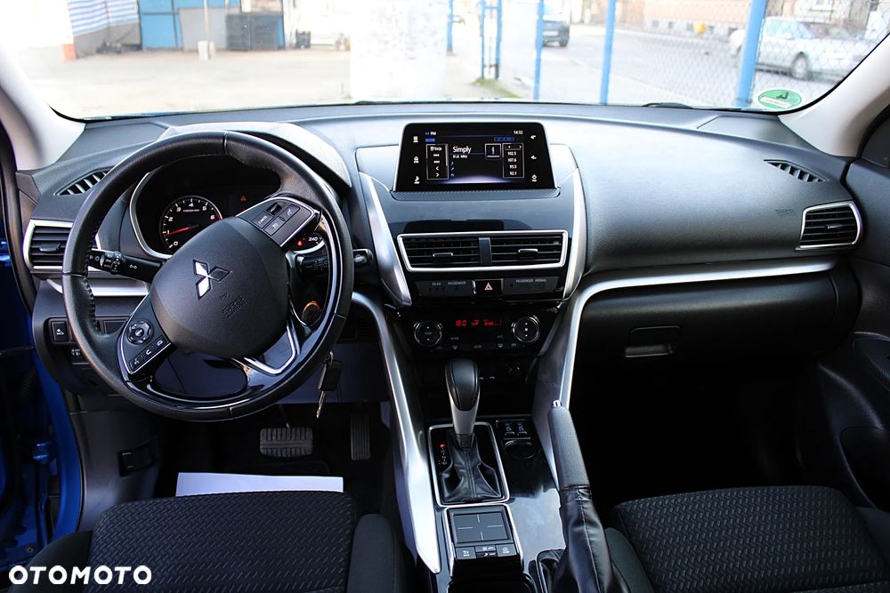 Mitsubishi Eclipse Cross - 17