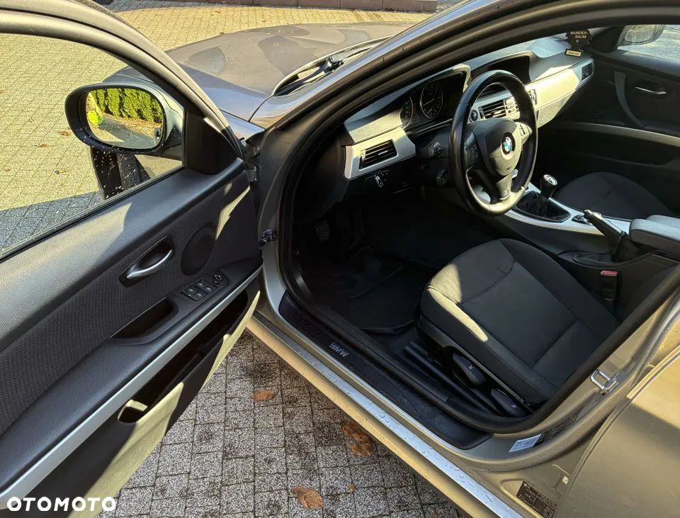 BMW Seria 3 - 11