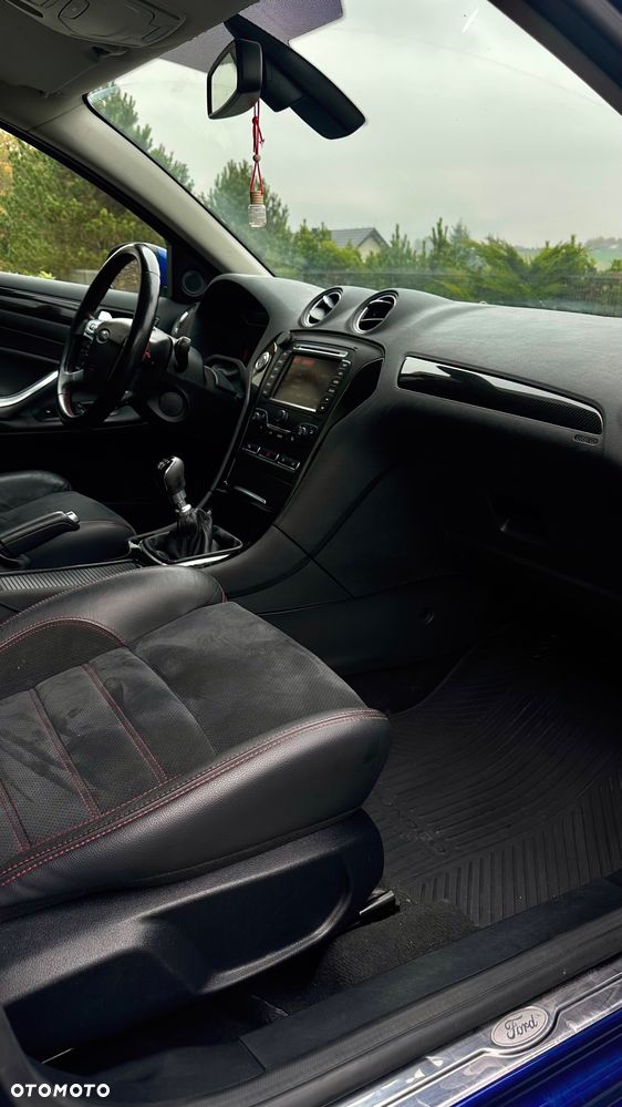 Ford Mondeo - 26