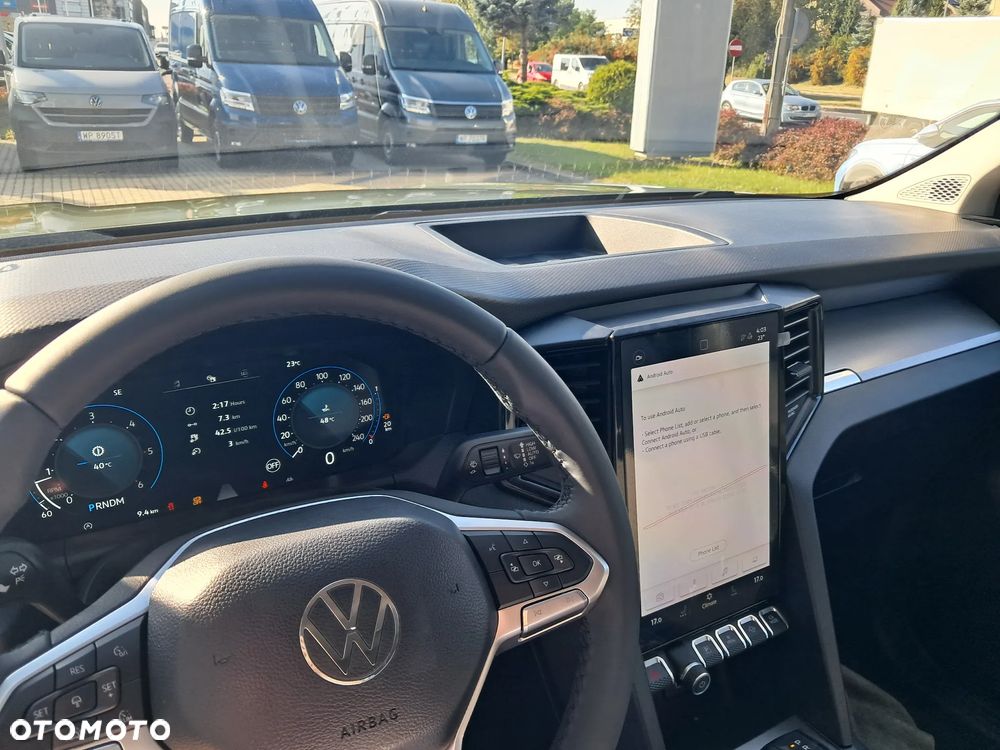 Volkswagen Amarok - 26